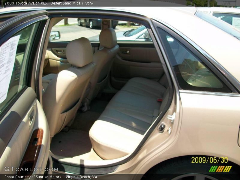 Desert Sand Mica / Ivory 2000 Toyota Avalon XLS