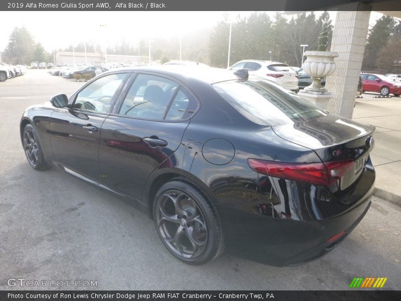 Alfa Black / Black 2019 Alfa Romeo Giulia Sport AWD