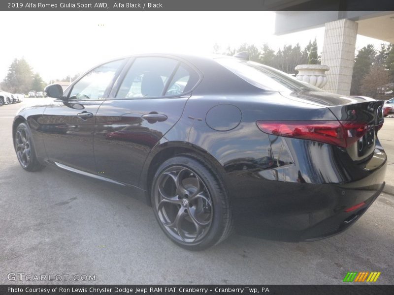 Alfa Black / Black 2019 Alfa Romeo Giulia Sport AWD