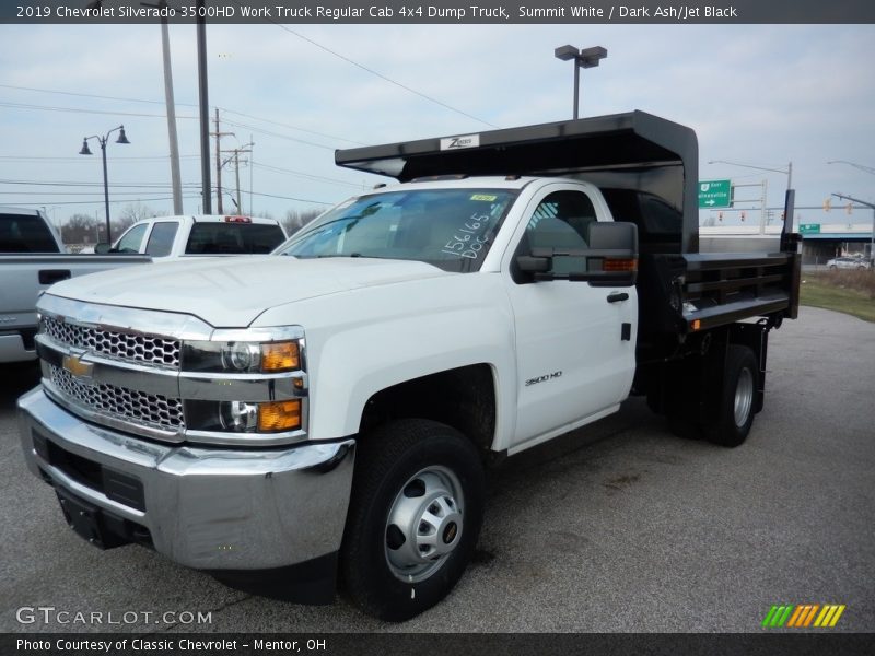 Front 3/4 View of 2019 Silverado 3500HD Work Truck Regular Cab 4x4 Dump Truck