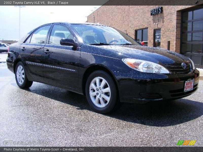 Black / Taupe 2002 Toyota Camry XLE V6