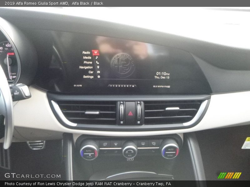 Alfa Black / Black 2019 Alfa Romeo Giulia Sport AWD