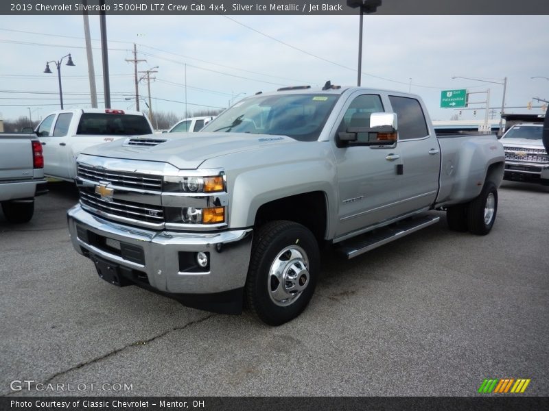 Silver Ice Metallic / Jet Black 2019 Chevrolet Silverado 3500HD LTZ Crew Cab 4x4