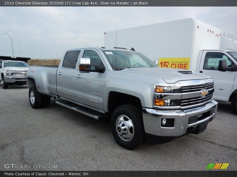 Silver Ice Metallic / Jet Black 2019 Chevrolet Silverado 3500HD LTZ Crew Cab 4x4