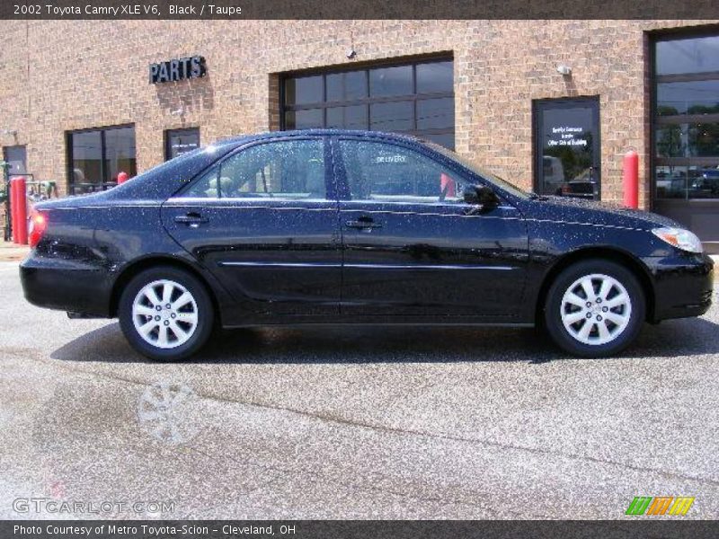 Black / Taupe 2002 Toyota Camry XLE V6