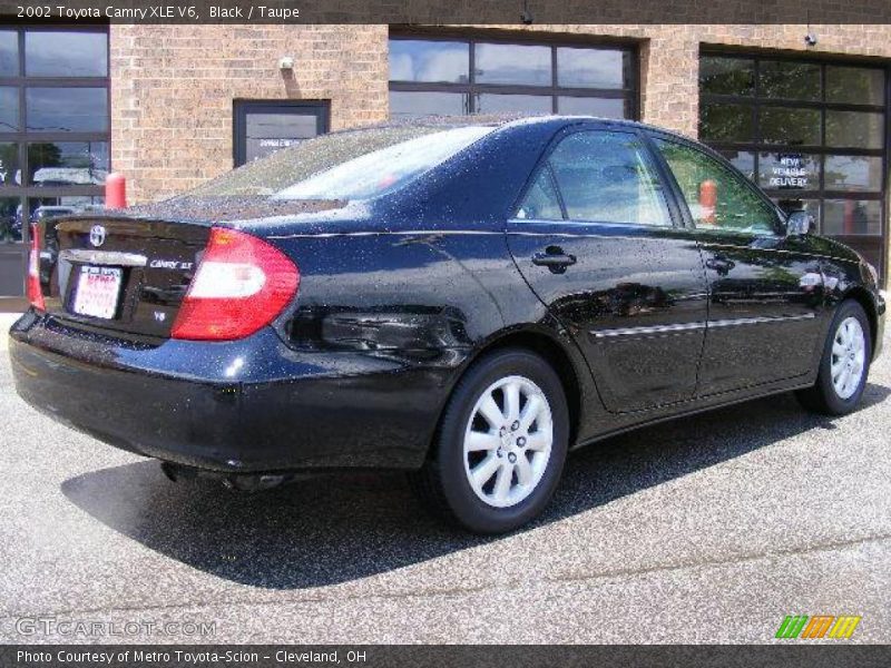 Black / Taupe 2002 Toyota Camry XLE V6