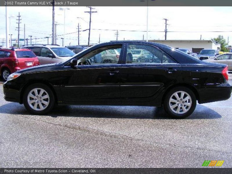 Black / Taupe 2002 Toyota Camry XLE V6