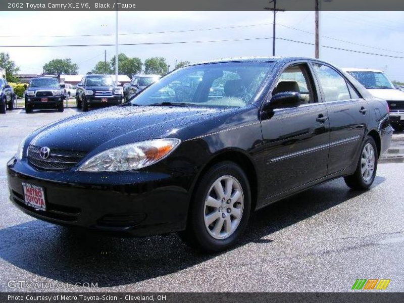 Black / Taupe 2002 Toyota Camry XLE V6