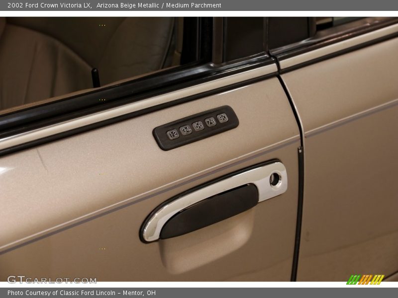 Arizona Beige Metallic / Medium Parchment 2002 Ford Crown Victoria LX
