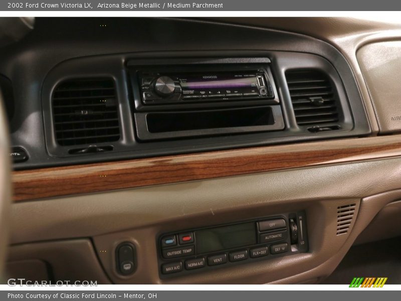 Arizona Beige Metallic / Medium Parchment 2002 Ford Crown Victoria LX