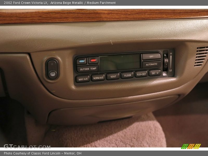 Arizona Beige Metallic / Medium Parchment 2002 Ford Crown Victoria LX