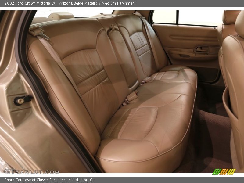 Arizona Beige Metallic / Medium Parchment 2002 Ford Crown Victoria LX