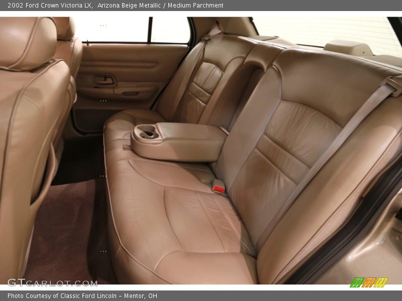 Arizona Beige Metallic / Medium Parchment 2002 Ford Crown Victoria LX