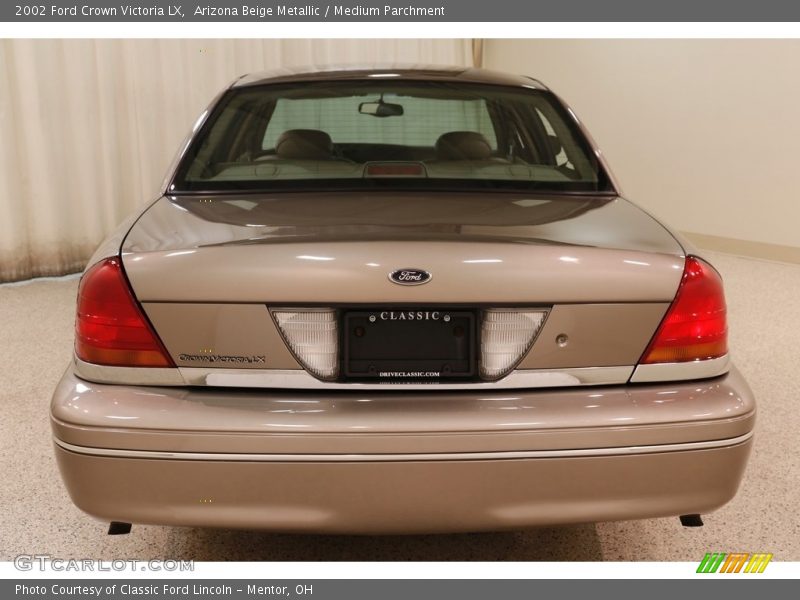 Arizona Beige Metallic / Medium Parchment 2002 Ford Crown Victoria LX