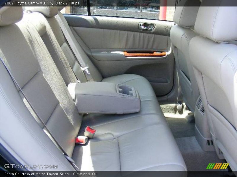 Black / Taupe 2002 Toyota Camry XLE V6