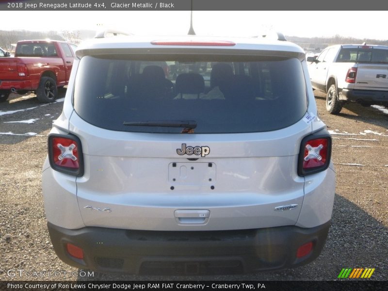 Glacier Metallic / Black 2018 Jeep Renegade Latitude 4x4