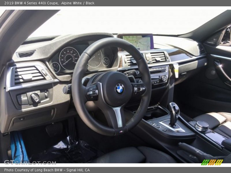 Alpine White / Black 2019 BMW 4 Series 440i Coupe