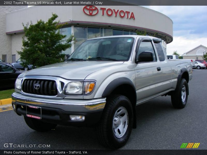 Lunar Mist Metallic / Gray 2002 Toyota Tacoma V6 Xtracab 4x4