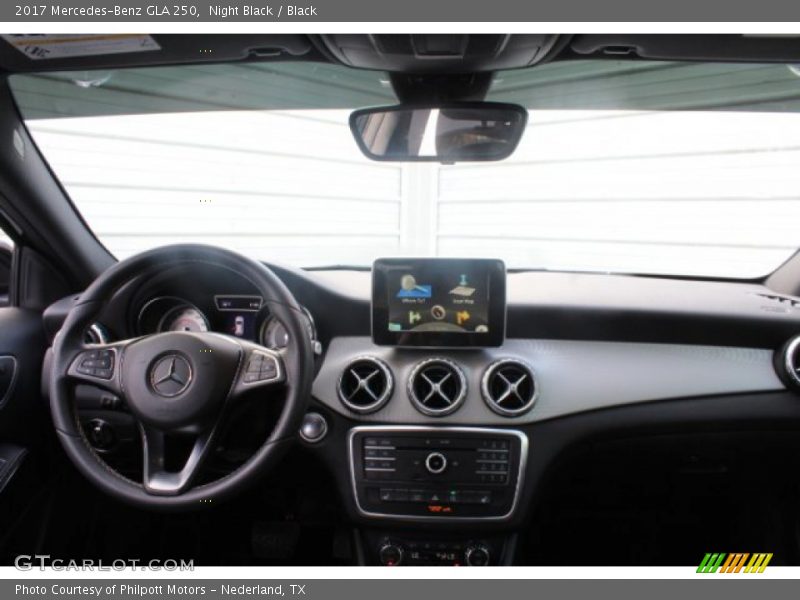 Night Black / Black 2017 Mercedes-Benz GLA 250