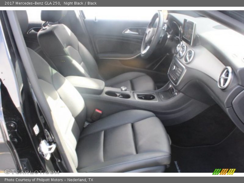 Night Black / Black 2017 Mercedes-Benz GLA 250