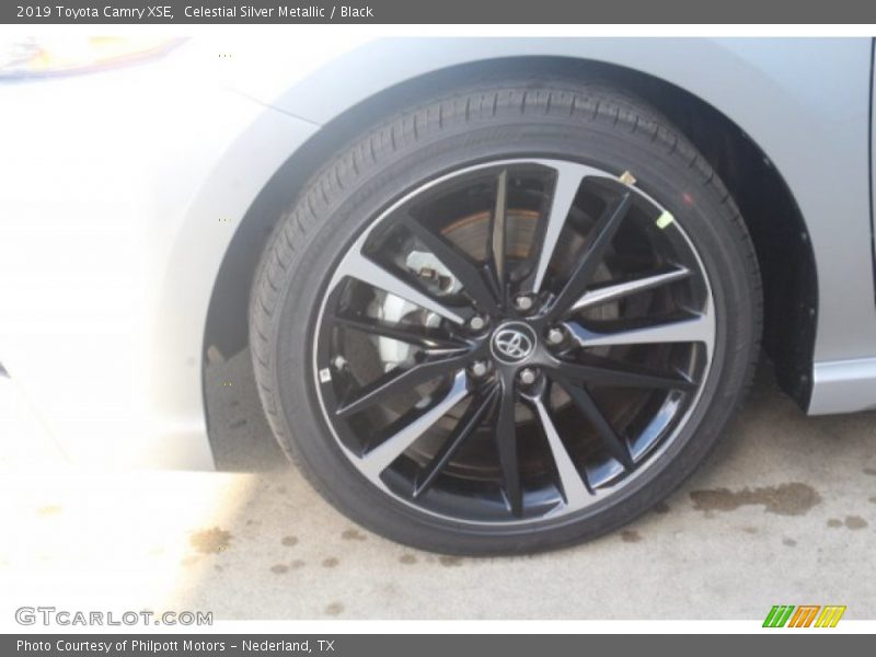 Celestial Silver Metallic / Black 2019 Toyota Camry XSE