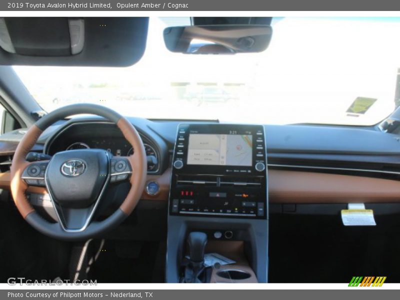 Opulent Amber / Cognac 2019 Toyota Avalon Hybrid Limited