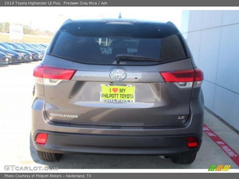 Predawn Gray Mica / Ash 2019 Toyota Highlander LE Plus