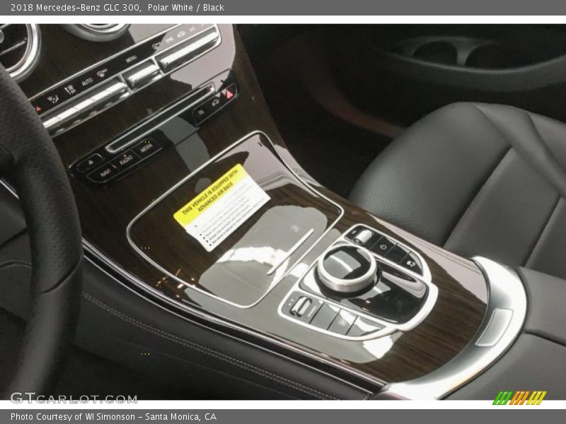 Polar White / Black 2018 Mercedes-Benz GLC 300