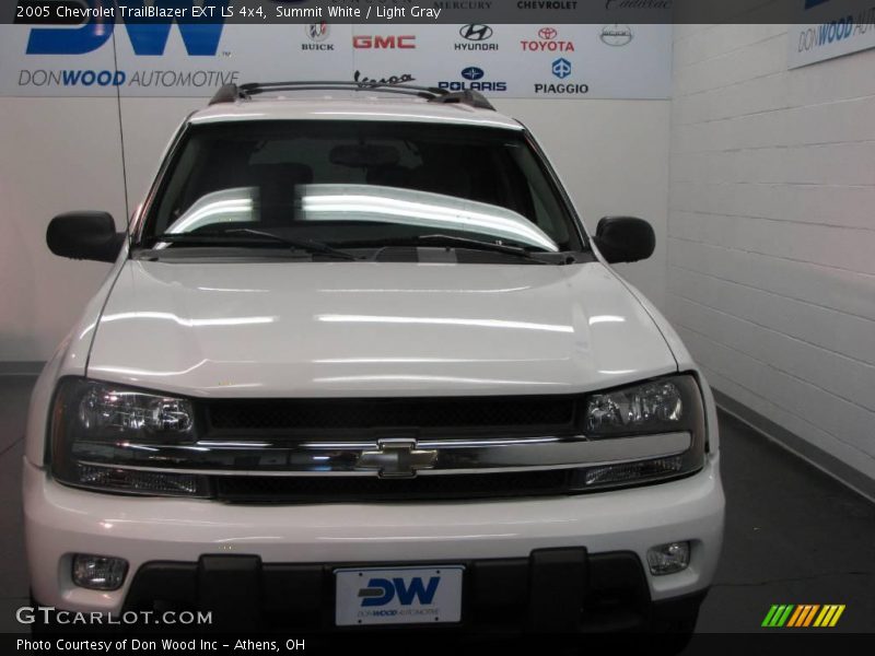 Summit White / Light Gray 2005 Chevrolet TrailBlazer EXT LS 4x4