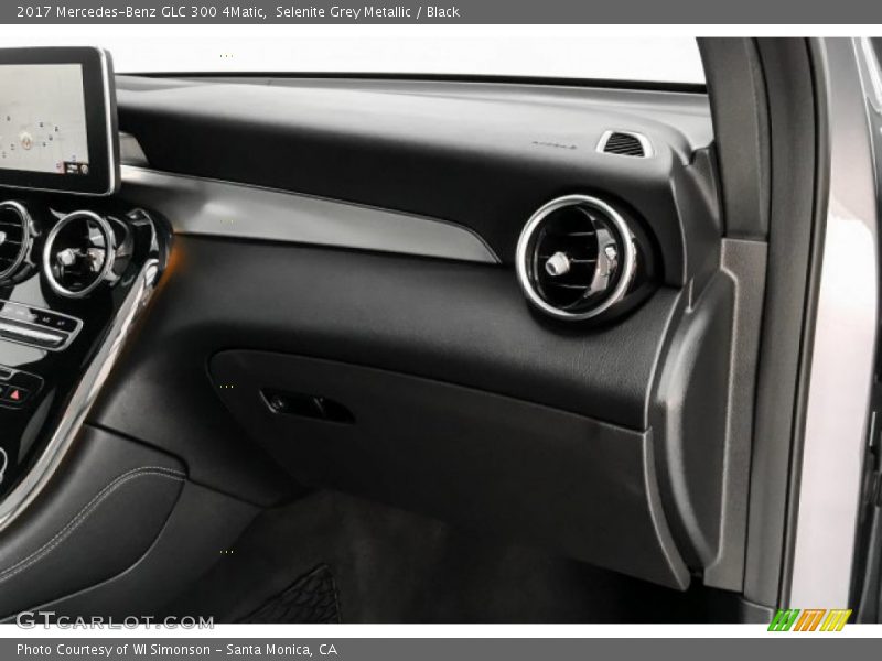 Selenite Grey Metallic / Black 2017 Mercedes-Benz GLC 300 4Matic