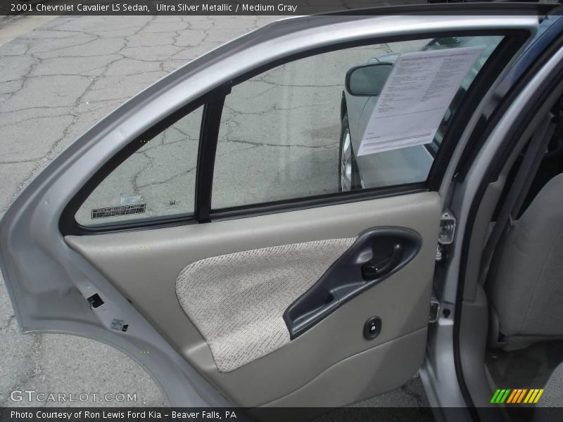 Ultra Silver Metallic / Medium Gray 2001 Chevrolet Cavalier LS Sedan