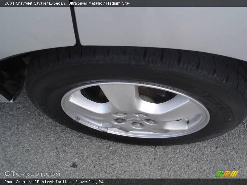 Ultra Silver Metallic / Medium Gray 2001 Chevrolet Cavalier LS Sedan