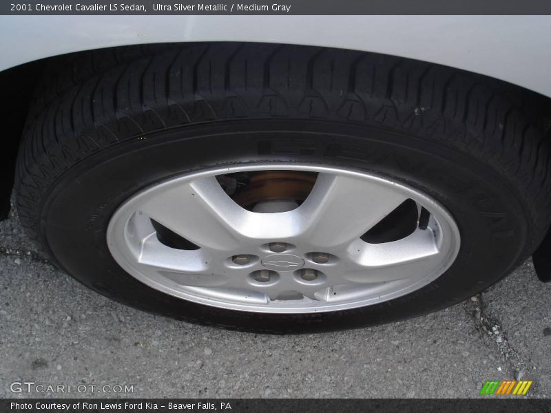 Ultra Silver Metallic / Medium Gray 2001 Chevrolet Cavalier LS Sedan