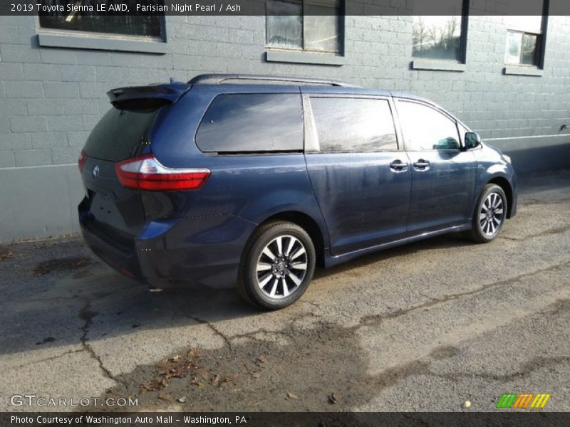 Parisian Night Pearl / Ash 2019 Toyota Sienna LE AWD