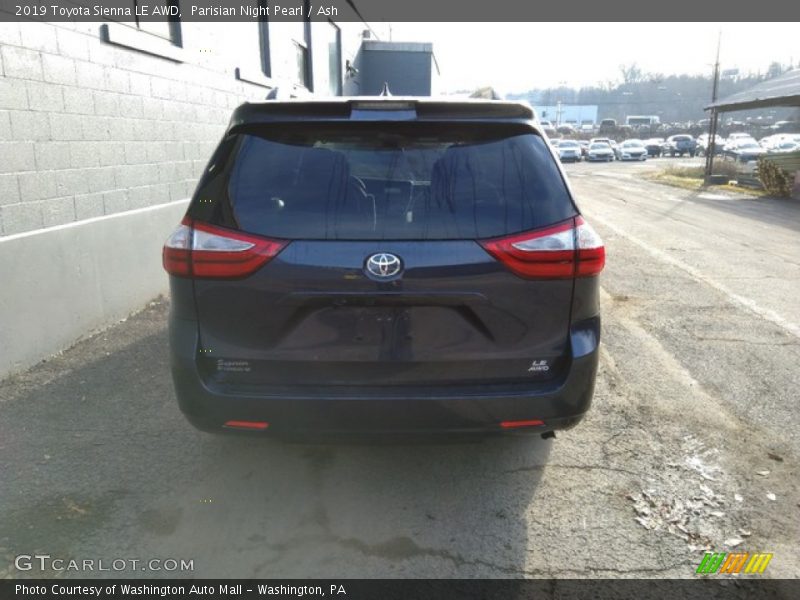 Parisian Night Pearl / Ash 2019 Toyota Sienna LE AWD