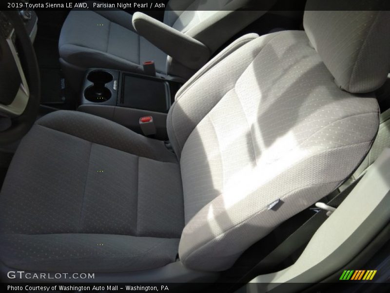 Parisian Night Pearl / Ash 2019 Toyota Sienna LE AWD
