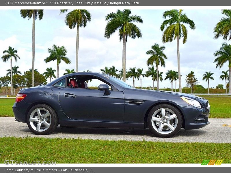 Steel Grey Metallic / Bengal Red/Black 2014 Mercedes-Benz SLK 250 Roadster