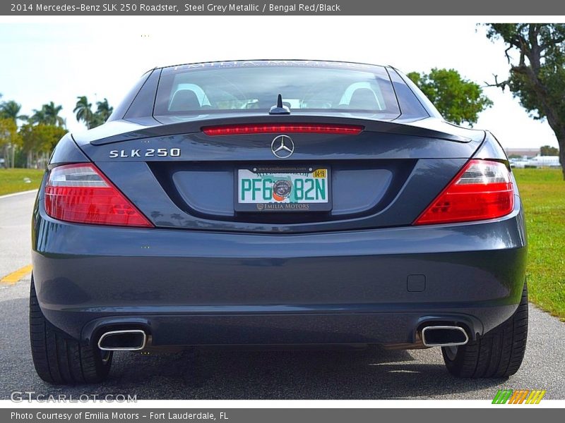 Steel Grey Metallic / Bengal Red/Black 2014 Mercedes-Benz SLK 250 Roadster