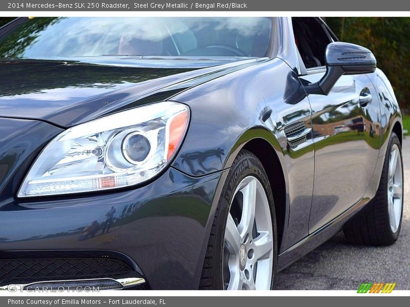 Steel Grey Metallic / Bengal Red/Black 2014 Mercedes-Benz SLK 250 Roadster