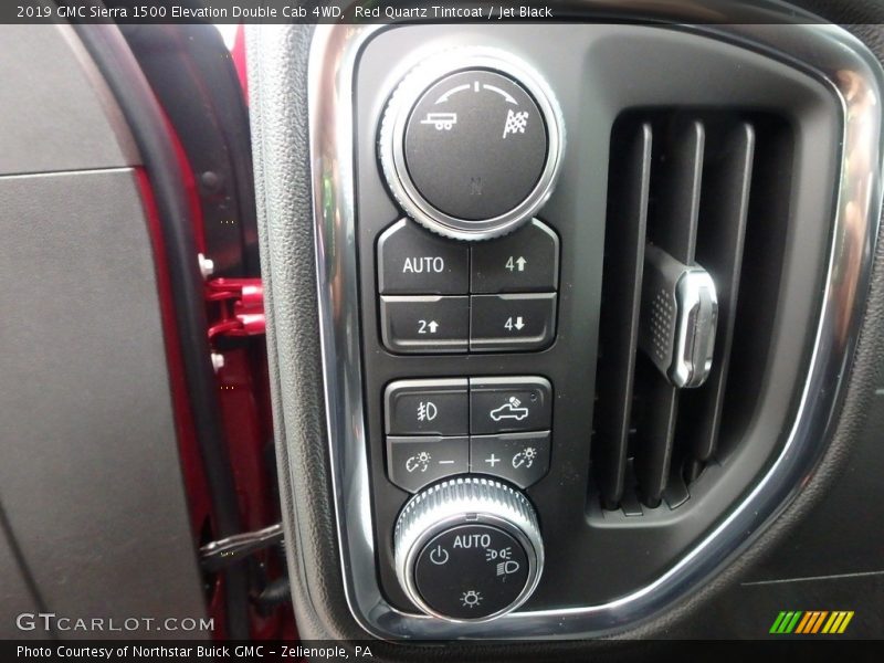 Controls of 2019 Sierra 1500 Elevation Double Cab 4WD