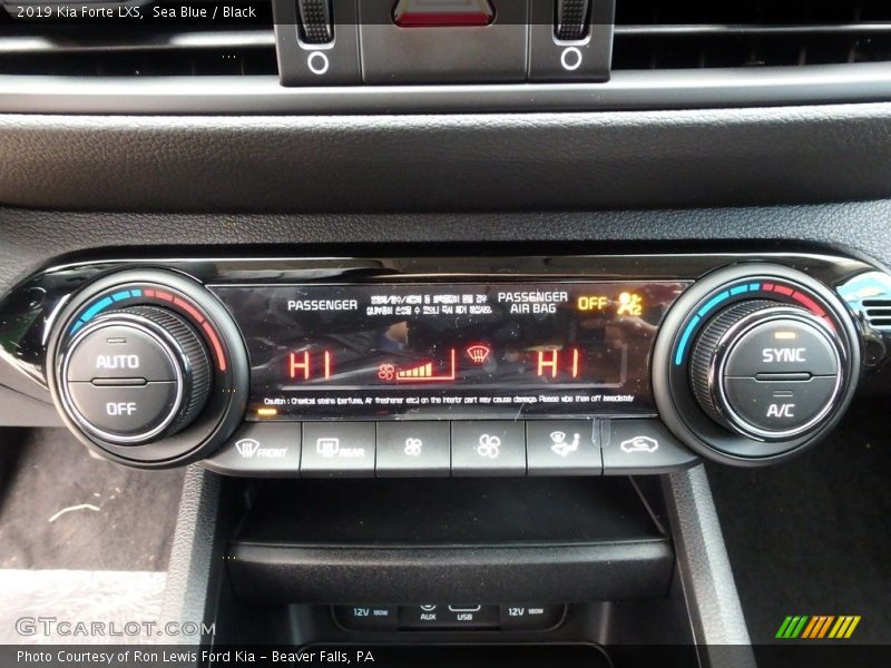 Sea Blue / Black 2019 Kia Forte LXS