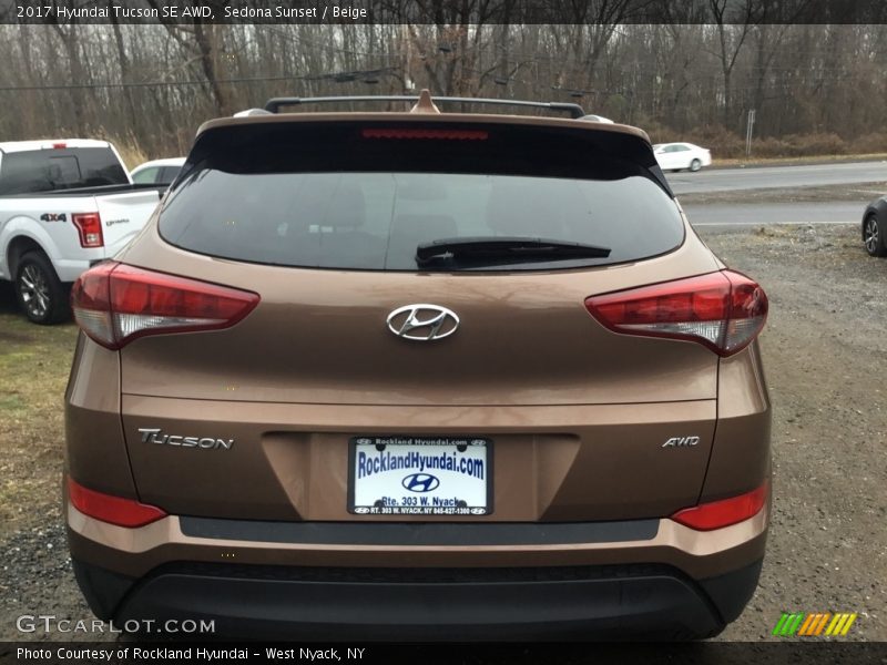 Sedona Sunset / Beige 2017 Hyundai Tucson SE AWD