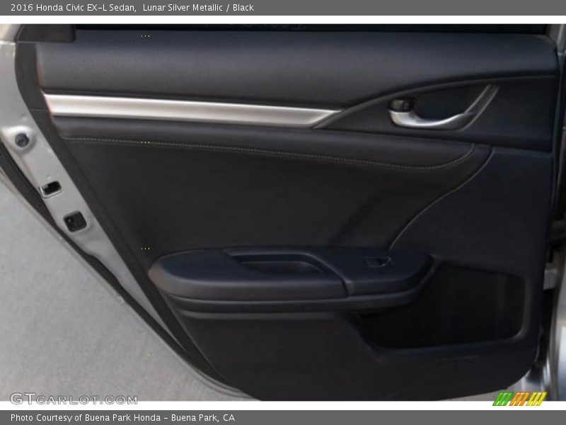 Lunar Silver Metallic / Black 2016 Honda Civic EX-L Sedan