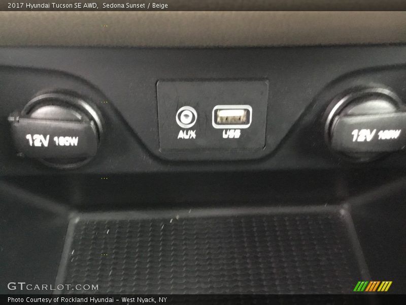 Sedona Sunset / Beige 2017 Hyundai Tucson SE AWD