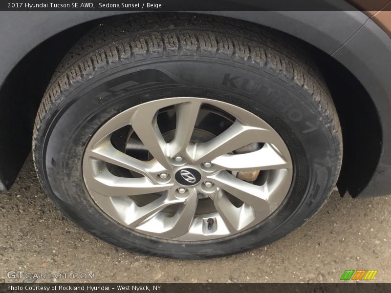 Sedona Sunset / Beige 2017 Hyundai Tucson SE AWD