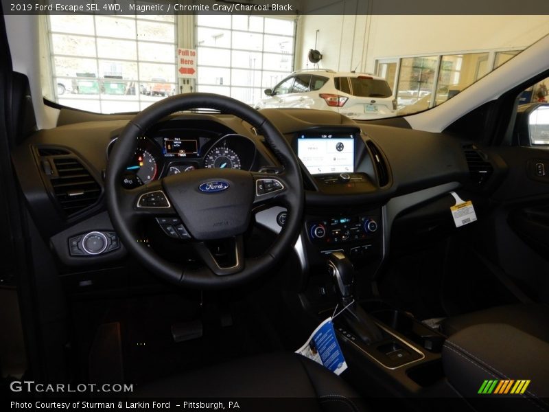 Magnetic / Chromite Gray/Charcoal Black 2019 Ford Escape SEL 4WD