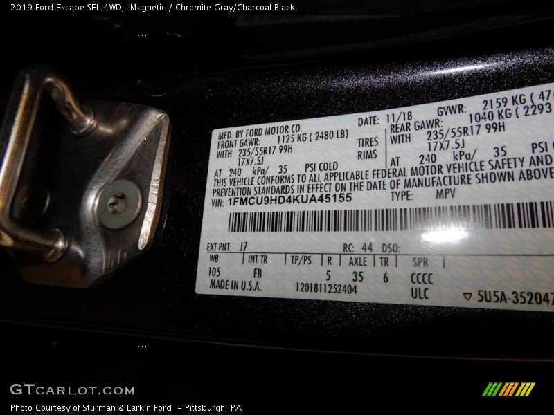 Magnetic / Chromite Gray/Charcoal Black 2019 Ford Escape SEL 4WD