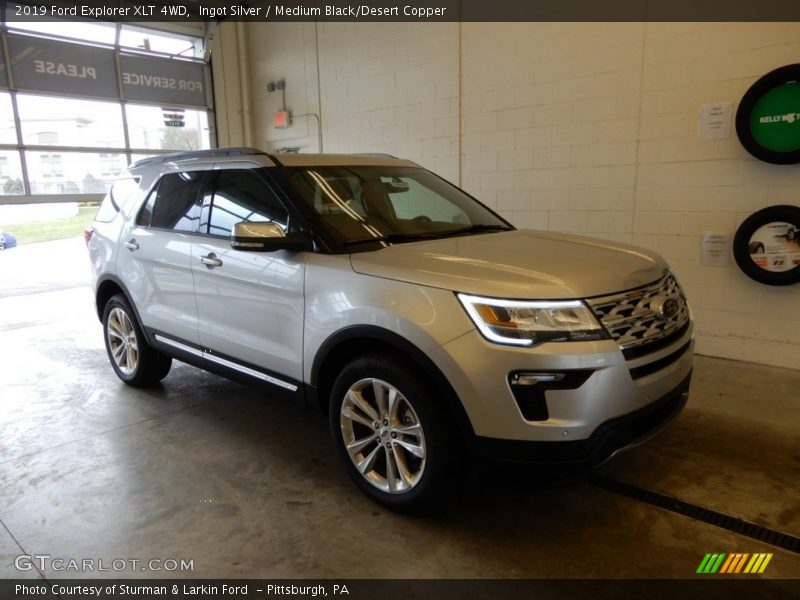 Ingot Silver / Medium Black/Desert Copper 2019 Ford Explorer XLT 4WD
