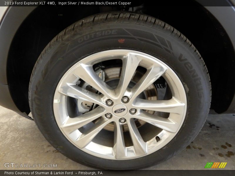 Ingot Silver / Medium Black/Desert Copper 2019 Ford Explorer XLT 4WD