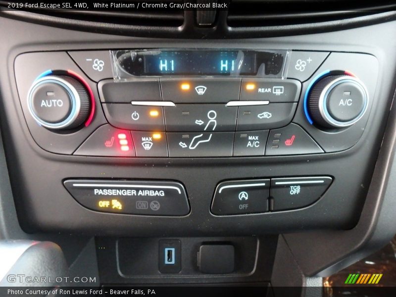 Controls of 2019 Escape SEL 4WD